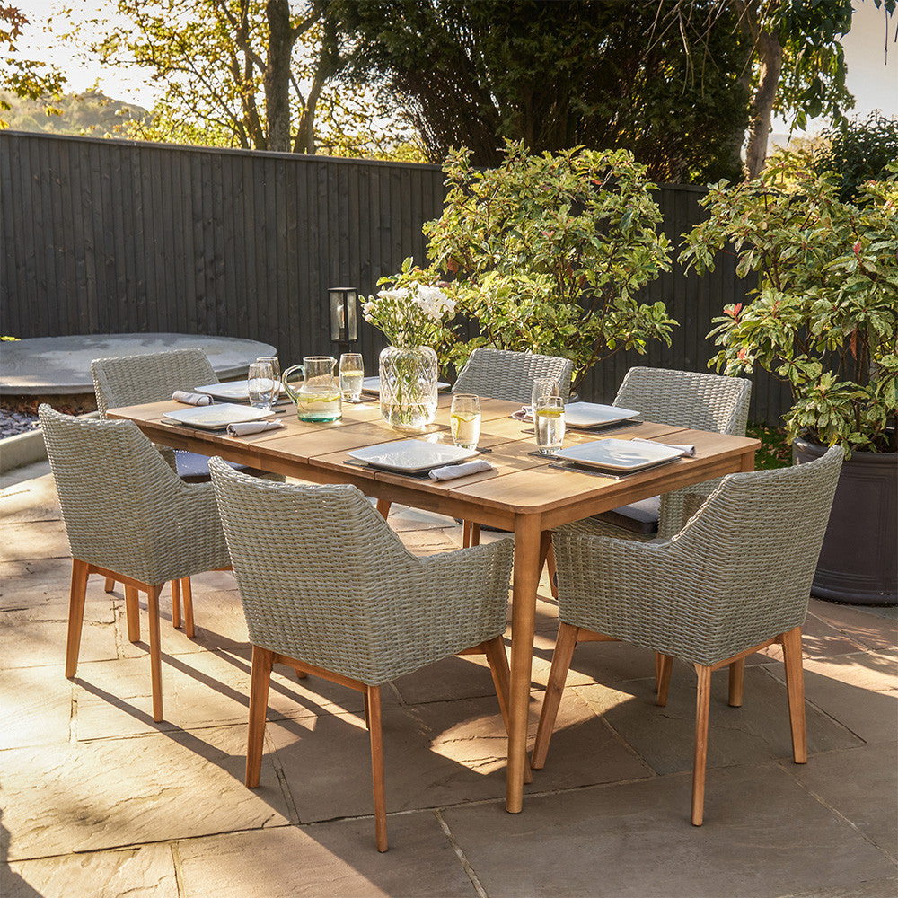 Larissa Light Kubu Grey Outdoor Dining Set